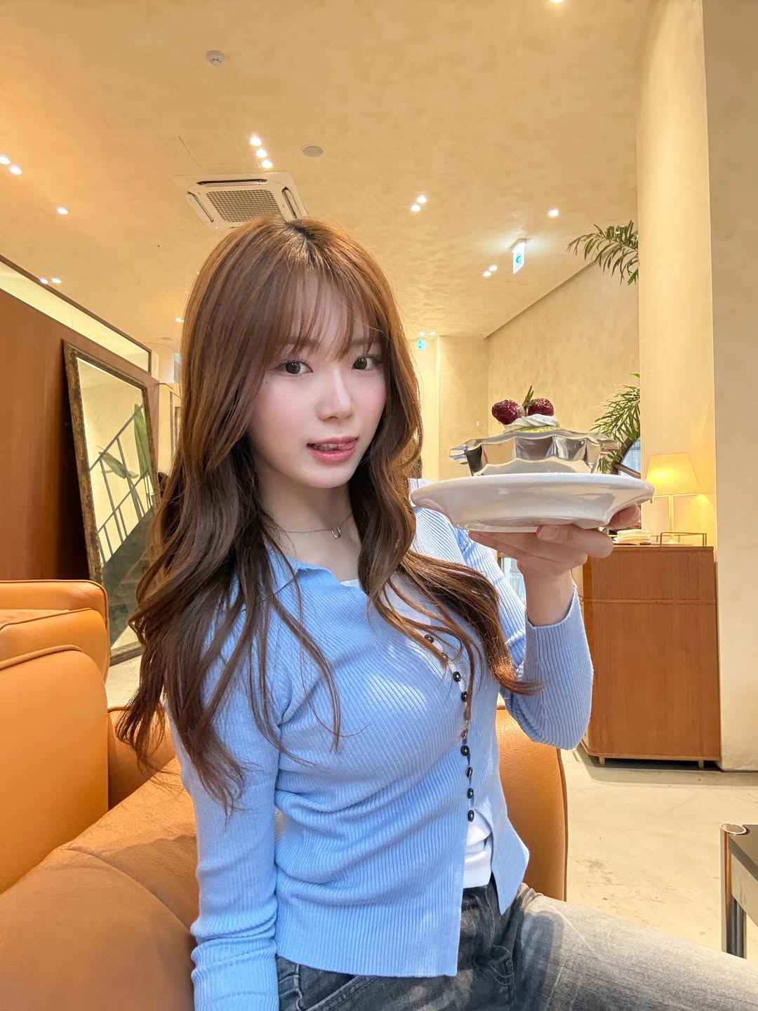 藤本彩花