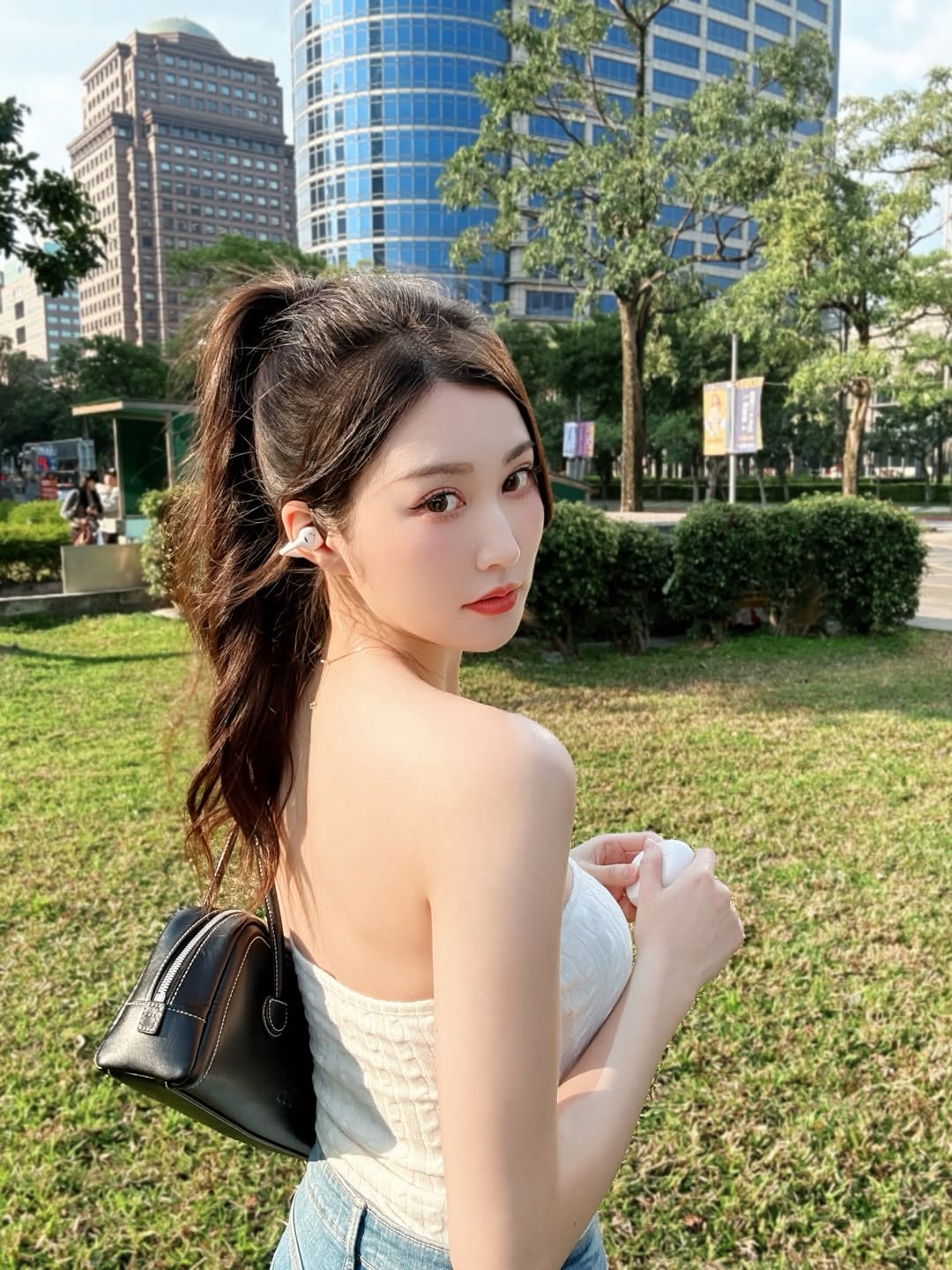 鄔語葶